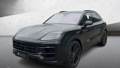Gebraucht 2024 Porsche Cayenne SUV | 129.000 €