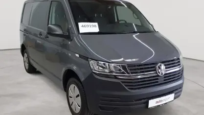 Gebraucht VW T6.1 150 PS (110 kW) 2021 Pure grey Van