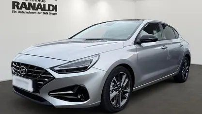 Gebraucht Hyundai i30 Edition 30+ 159 PS (116 kW) 2021 Met (silber Limousine