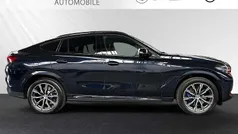 Carbonschwarz metallic Gebraucht 2022 BMW X6 M Sport SUV | 62.490 € (Superpreis)