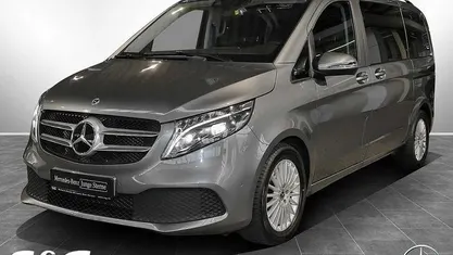 Selenitgrau metallic Gebraucht 2022 Mercedes V250 Edition Van / Kleinbus | 46.890 € (Superpreis)
