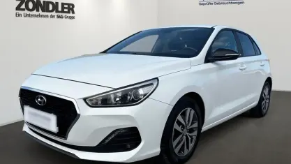 Second-hand Hyundai i30 Passion 99 CP (72 kW) 2018 Alb Berlinǎ