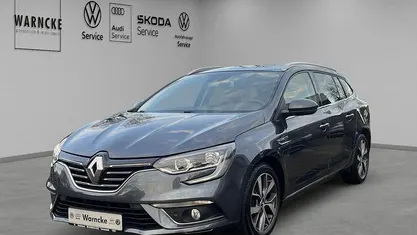 Titangrau Gebraucht 2018 Renault Mégane IV Bose Edition Limousine | 11.470 € (Fairer Preis)