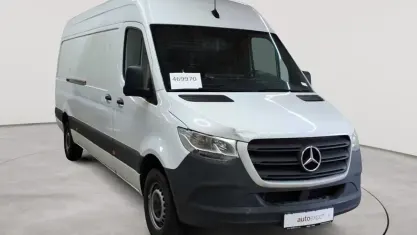 Gebraucht Mercedes Sprinter 170 PS (125 kW) 2024 Arktisweiß Van