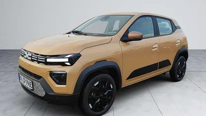 Beige (safaribeige (beige)) Gebraucht 2024 Dacia Spring Extreme Kleinwagen | 16.870 € (Fairer Preis)