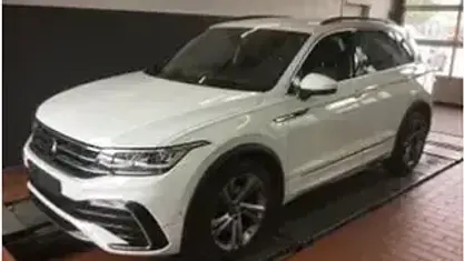 Gebraucht VW Tiguan R-line 150 PS (110 kW) 2023 Weiß SUV