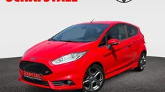 Rot (racerot) Gebraucht 2016 Ford Fiesta ST Kleinwagen | 12.979 € (Fairer Preis)
