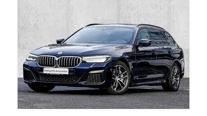 Blau Gebraucht 2022 BMW 530 M Sport Kombi | 39.890 € (Fairer Preis)