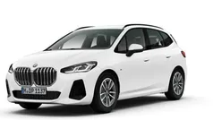 Weiß Gebraucht 2024 BMW 218 Active Tourer M Sport Van / Kleinbus | 32.930 € (Fairer Preis)