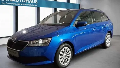 Blau Gebraucht 2022 Skoda Fabia Ambition Kombi | 12.450 € (Guter Preis)