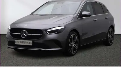 Grau Gebraucht 2025 Mercedes B180 Progressive Van / Kleinbus | 31.980 € (Fairer Preis)