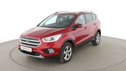 Gebraucht Ford Kuga Titanium 182 PS (133 kW) 2018 Rot SUV