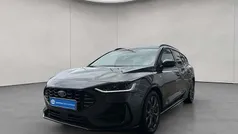 Grau Gebraucht 2024 Ford Focus ST-Line X Kombi | 24.490 € (Guter Preis)