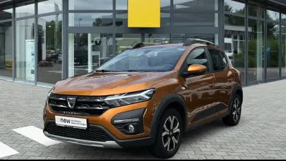 Gebraucht Dacia Sandero Comfort 91 PS (66 kW) 2021 Orange Limousine