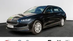 Gebraucht 2024 Skoda Octavia Selection Limousine | 30.990 € (Fairer Preis)