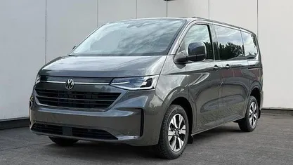 Midnight black metallic Neu 2025 VW Caravelle Sound Van / Kleinbus | 55.680 € (Fairer Preis)