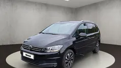 Deep black perleffekt Gebraucht 2021 VW Touran Active Van / Kleinbus | 23.450 € (Guter Preis)