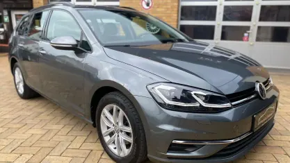 Gebraucht VW Golf VII Comfortline 150 PS (110 kW) 2019 Grau Kombi