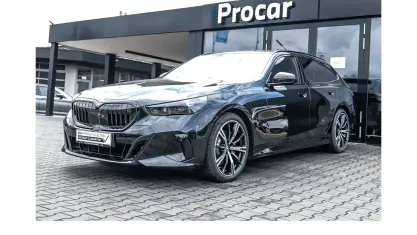 Gebraucht BMW 520 M Sport 360 PS (264 kW) 2025 Schwarz Kombi