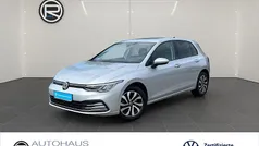 Silber Gebraucht 2022 VW Golf VIII Active Kleinwagen | 22.880 € (Fairer Preis)