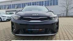 Schwarz Gebraucht 2024 Kia Stonic Vision SUV | 17.990 € (Fairer Preis)