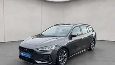 Magnetic grau metallic Gebraucht 2024 Ford Focus ST-Line Kombi | 26.750 € (Fairer Preis)