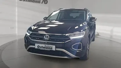 Schwarz (deep black perleffekt) Gebraucht 2025 VW T-Roc Goal SUV | 22.802 € (Fairer Preis)