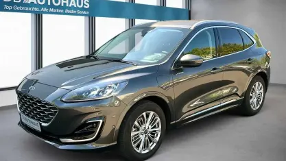 Second-hand Ford Kuga Vignale 224 CP (164 kW) 2021 Gri SUV