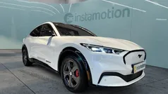 Weiß Gebraucht 2022 Ford Mustang Mach-E Extended Range SUV | 39.180 € (Fairer Preis)