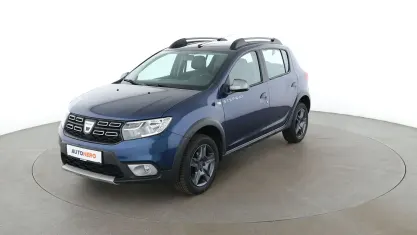 Gebraucht Dacia Sandero Celebration 90 PS (66 kW) 2018 Blau Limousine