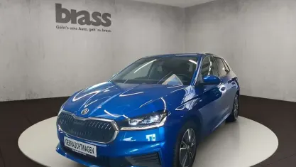 Gebraucht Skoda Fabia Ambition 95 PS (69 kW) 2023 Raceblau metallic Kleinwagen