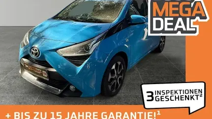 Gebraucht Toyota Aygo X-play 72 PS (52 kW) 2019 Blau Kleinwagen