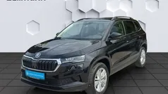 Schwarzmagic perleffekt Gebraucht 2024 Skoda Karoq Selection SUV | 35.877 € (Fairer Preis)