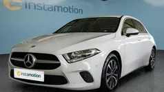 Weiß Gebraucht 2022 Mercedes A180 Limousine | 26.749 € (Fairer Preis)
