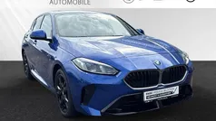 Portimao blau metallic Gebraucht 2024 BMW 120 M Sport Kleinwagen | 38.380 € (Fairer Preis)