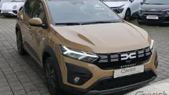 Safaribeige metallic Neu 2025 Dacia Sandero Expression Kleinwagen | 18.415 € (Fairer Preis)