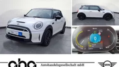 Weiß Gebraucht 2023 Mini Cooper SE Classic Kleinwagen | 19.930 € (Fairer Preis)