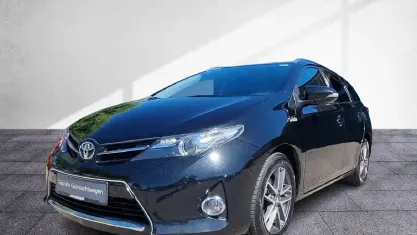 Gebraucht Toyota Auris Touring Sports Edition 132 PS (97 kW) 2015 Black mica / ink Kombi