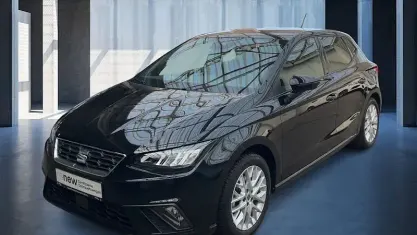 Usata Seat Ibiza FR 116 CV (85 kW) 2025 Nero Utilitaria