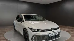 Grau (mondsteingrau) Gebraucht 2024 VW Golf VIII GTI Limousine | 40.450 € (Guter Preis)