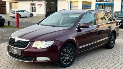Usata Skoda Superb 140 CV (102 kW) 2012 Rosso Station wagon