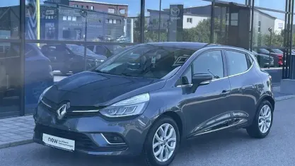 Gebraucht Renault Clio IV Intens 90 PS (66 kW) 2018 Grau Limousine