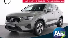 Grün sage green / metallic Gebraucht 2022 Volvo XC40 Core SUV | 29.990 € (Fairer Preis)