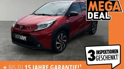 Gebraucht Toyota Aygo Pulse 72 PS (52 kW) 2023 Rot Kleinwagen