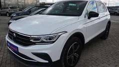 Pure white Gebraucht 2024 VW Tiguan Move SUV | 28.888 € (Fairer Preis)