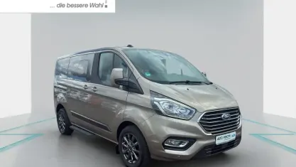 Gebraucht Ford Tourneo Trend 131 PS (96 kW) 2020 Silber Van / Kleinbus