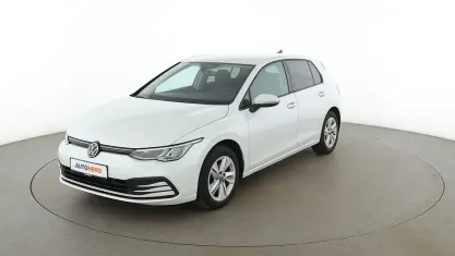 Gebraucht VW Golf VIII Life 2020 Weiß Limousine