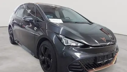 Gebraucht Cupra Born 169 kW (231 PS) 2022 Quasar grey metallic Kleinwagen