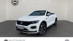 Weiß Gebraucht 2020 VW T-Roc Cabriolet R-line Cabrio | 22.980 € (Fairer Preis)