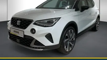 Gebraucht Seat Arona FR 150 PS (110 kW) 2022 Weiß SUV